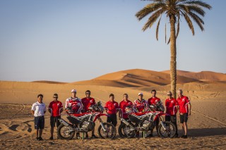 MZG16_TeamHRC_6265_ps