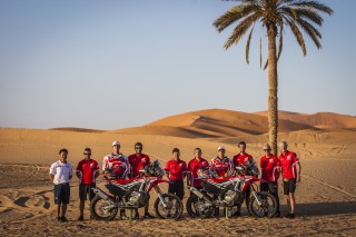 MZG16_TeamHRC_6265_ps