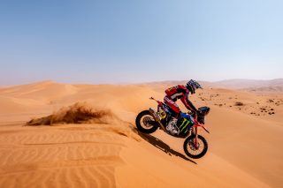 2025 Dakar Rally - Tosha Schareina